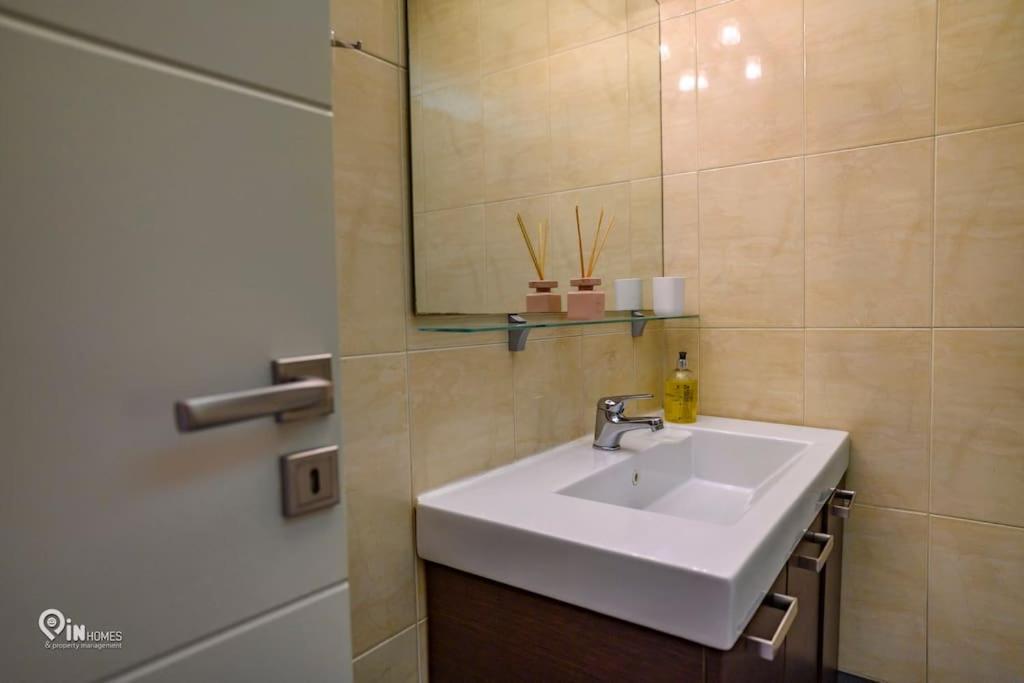 Thyme Out In Athens Apartman Kültér fotó